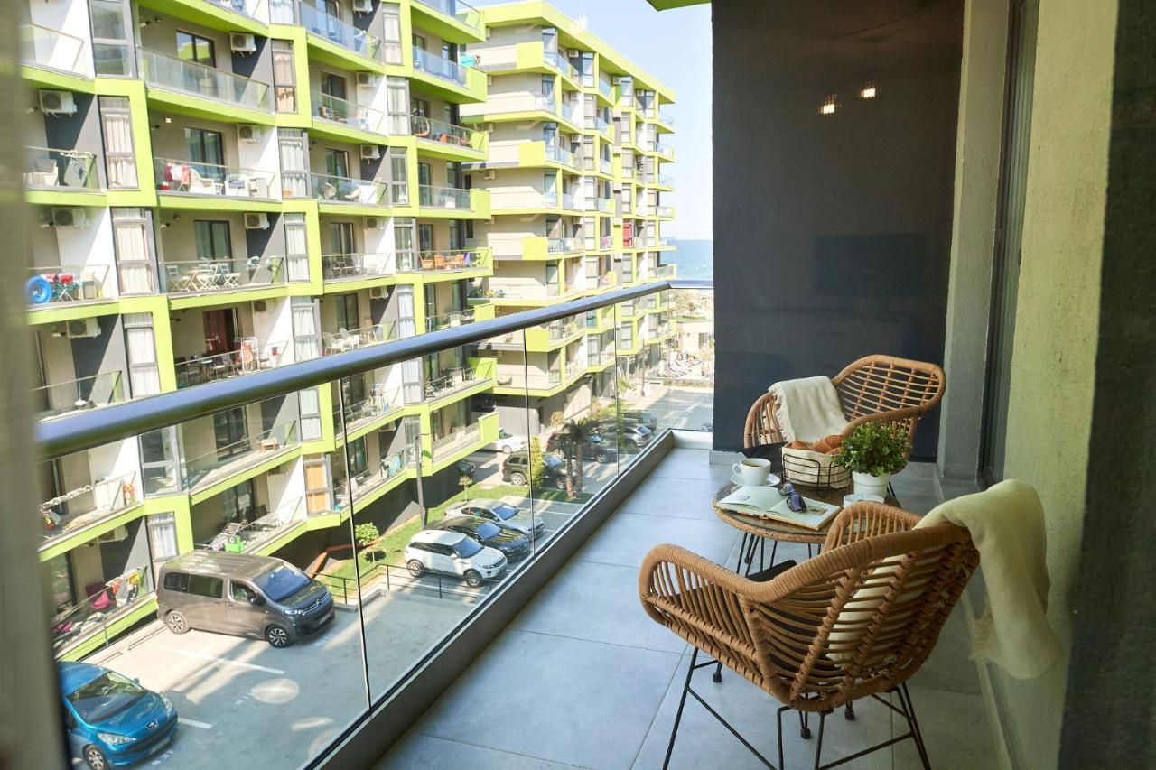 Vanilla Luxury Apartment Spa N Pool Beach Resort Navodari Exterior photo
