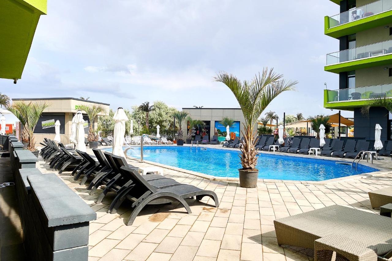 Vanilla Luxury Apartment Spa N Pool Beach Resort Navodari Exterior photo