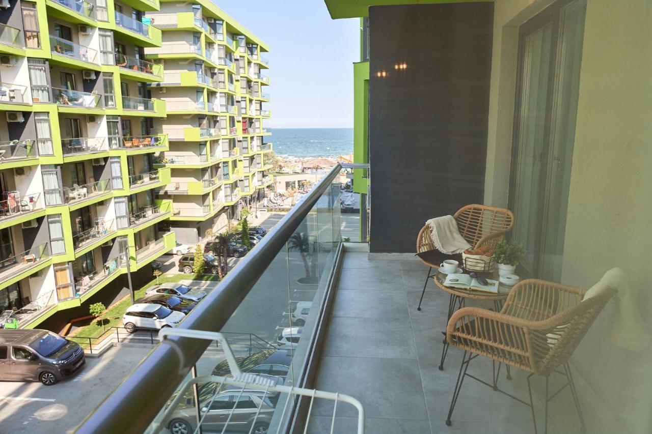 Vanilla Luxury Apartment Spa N Pool Beach Resort Navodari Exterior photo